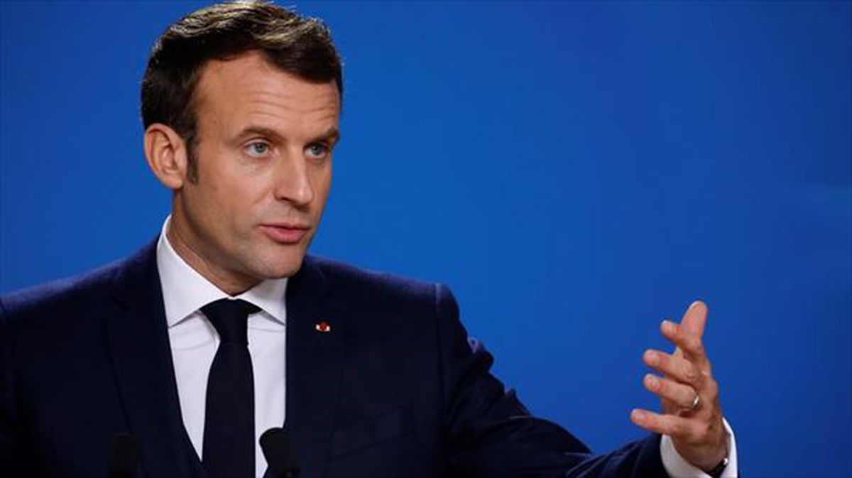 Emmanuel Macron artxiboko irudi batean.