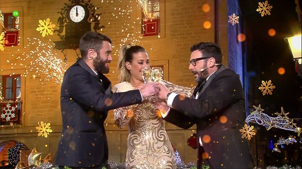 Mikel Pagadi, Zuhaitz Gurrutxaga y Sara Gandara en el especial 2019