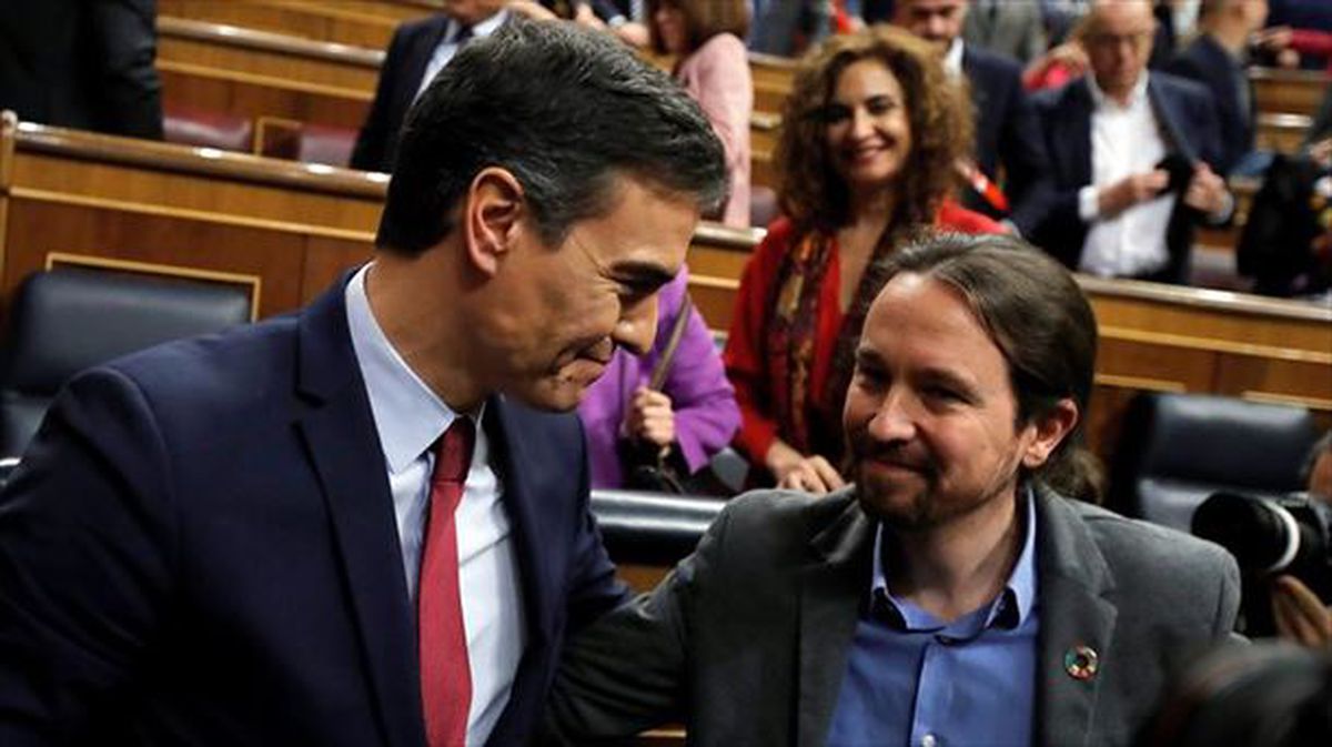 Pablo Iglesias y Pedro Sánchez, en el Congreso. 