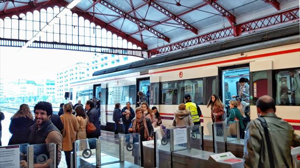 Renferen Donostiako geltokia. Artxiboko argazkia: Renfe