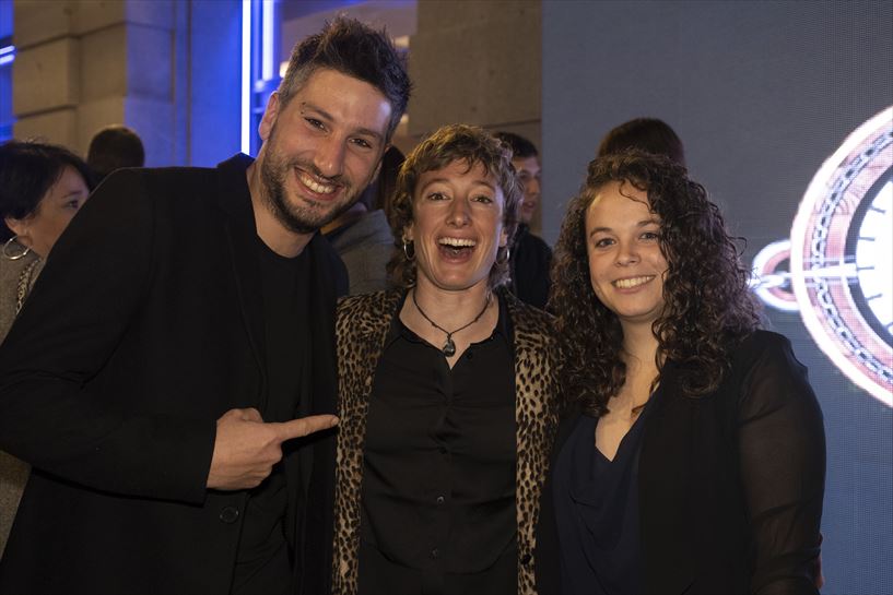 Isma, Patri y Nagore en el preestreno de 'El Conquis' en la sala BBK de Bilbao
