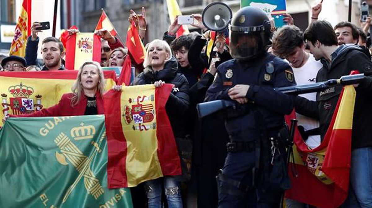Manifestación de ultraderecha en Pamplona/Iruñea. Foto: EFE