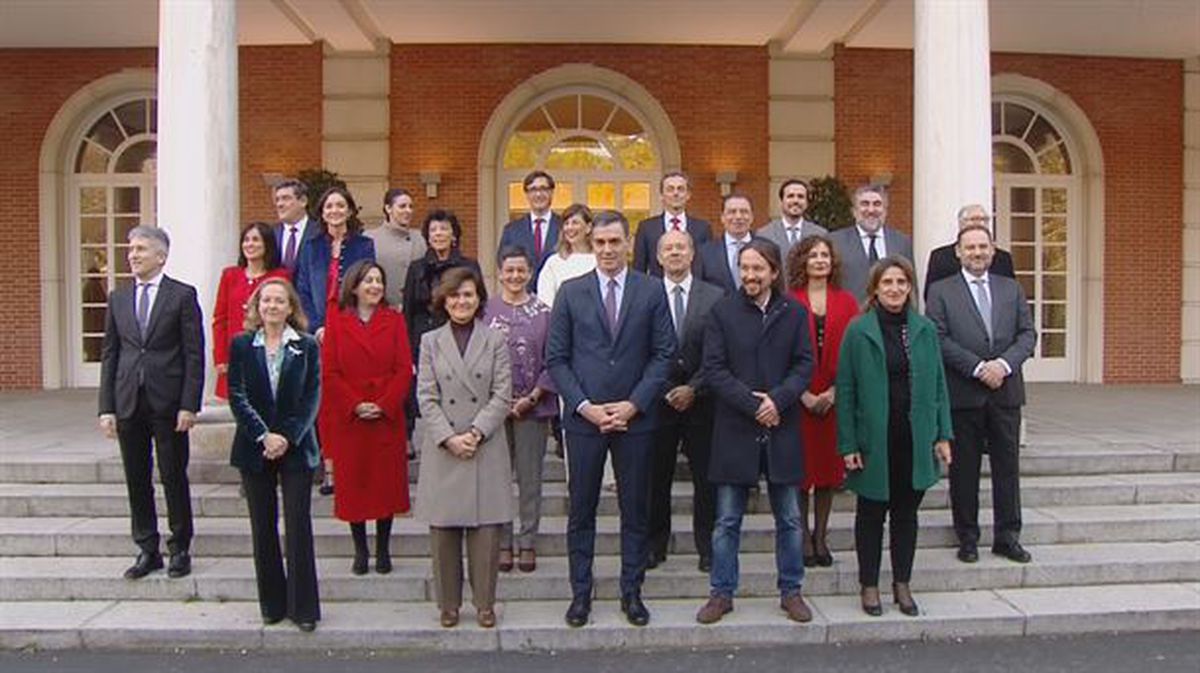 Primer Consejo de Ministros del Gobierno de Sánchez