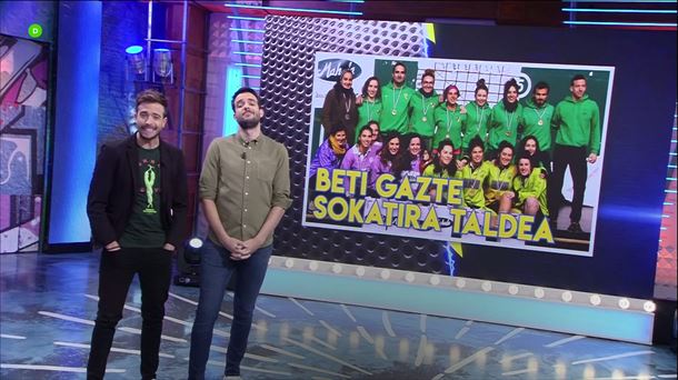 El equipo Beti Gazte de sokatira en 'Gure Kasa'