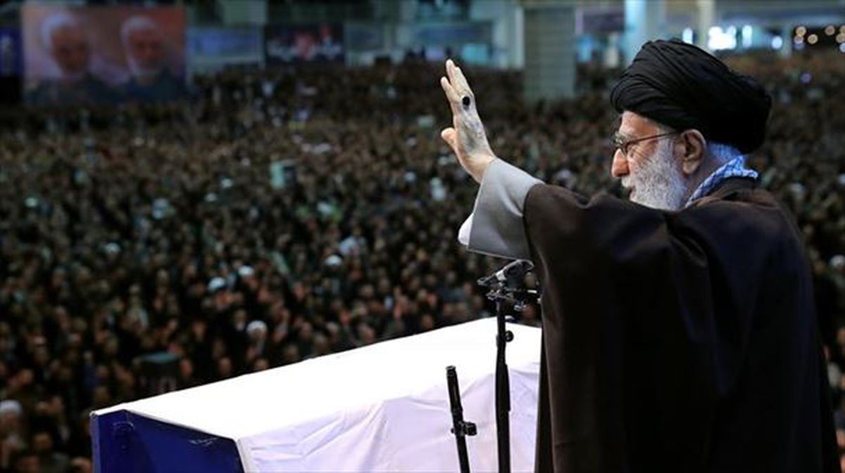 Alí Jamenei, hoy, en Teherán. Foto: EFE. 
