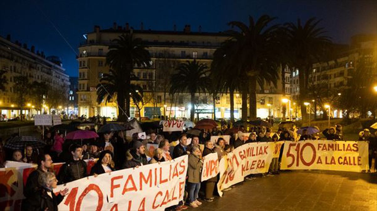 Imagen de la concentración que ha tenido lugar en Benta Berri, en Donostia