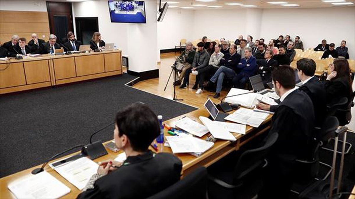 El juicio ha comenzado este lunes, en la Audiencia de Navarra. Foto: EFE. 