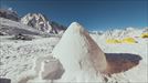 Iglú construido en el campo base del Ama Dablan