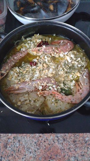 Foto: Anebel, merlza con gambones