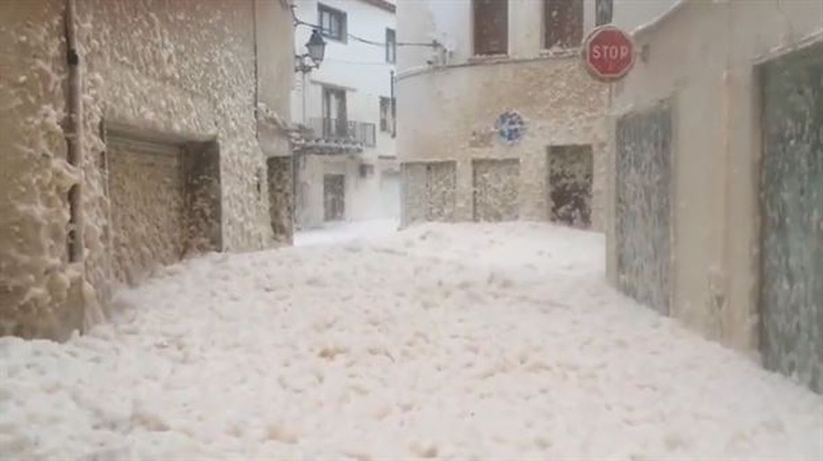 Aparrez betetako kalea, Tossa del Marren