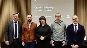 Bi erakusketa eta kongresu bat, Balenciagaren jaiotzaren 125. urteurrenean