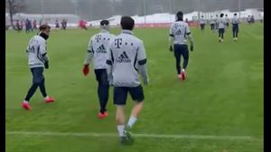 Odriozolak bere taldekide berriekin egin du lan saioa jada