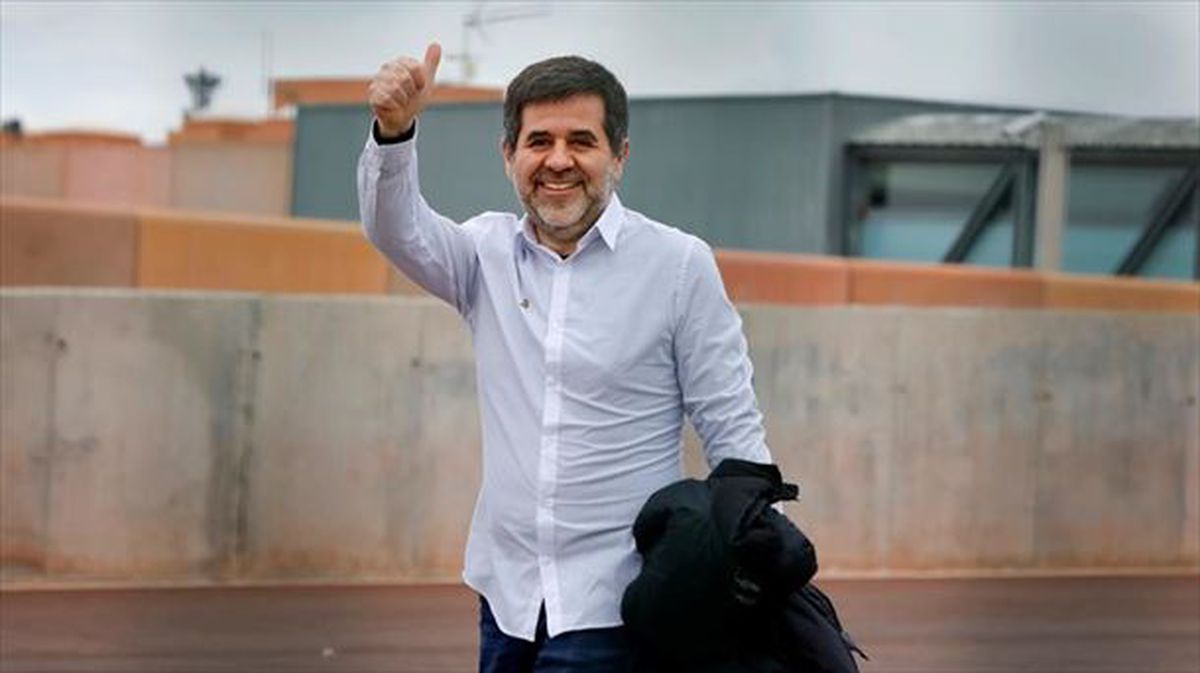 Imagen de archivo de Jordi Sánchez saliendo de prisión con un permiso.