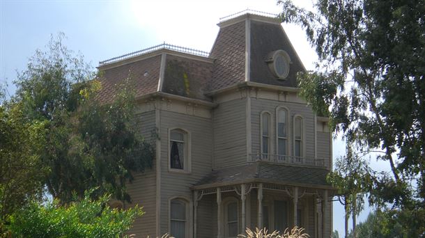 Casa de Norman Bates en la película "Psicosis".Wikipedia