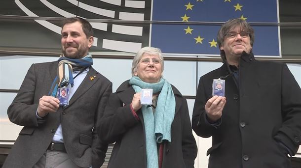 Carles Puigdemont, Toni Comin eta Clara Ponsati. 