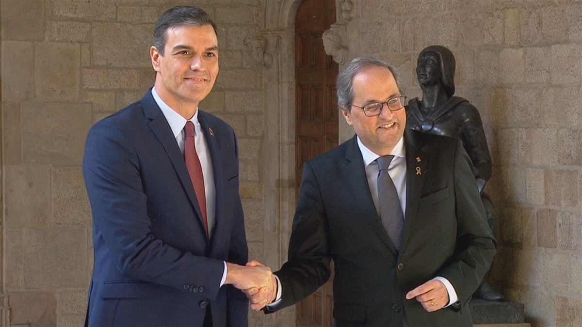 Pedro Sanchez Espainiako gobernuburua eta Quim Torra Generalitateko presidentea. Argazkia: EFE