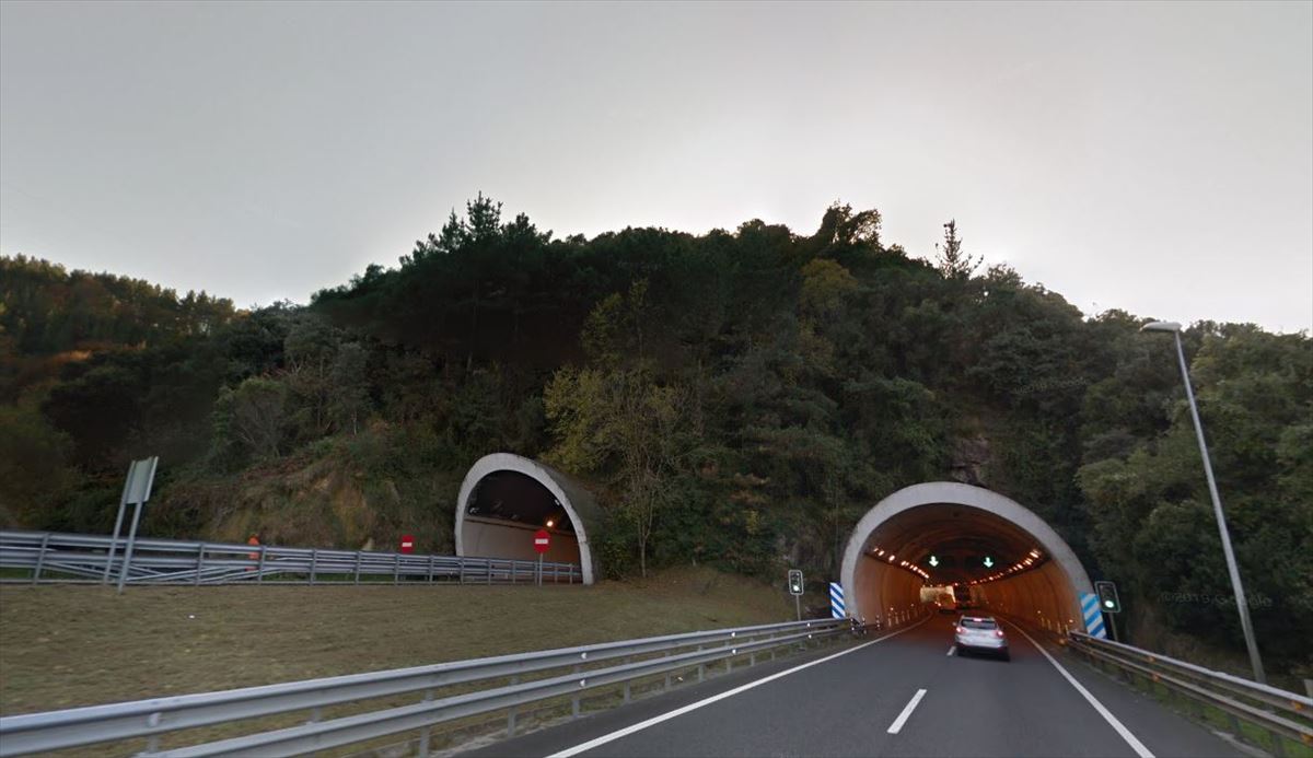 La circulación en el tunel de Istiña será de un solo carril por cada sentido. 