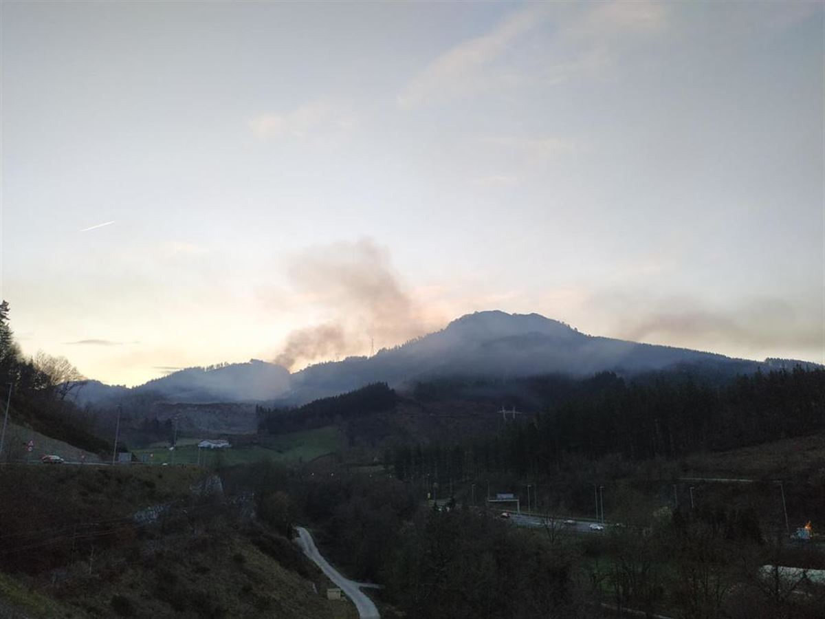 Incendio en Zaldibar el lunes por la mañana