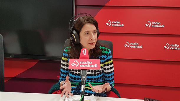 La poeta y narradora Ana Merino