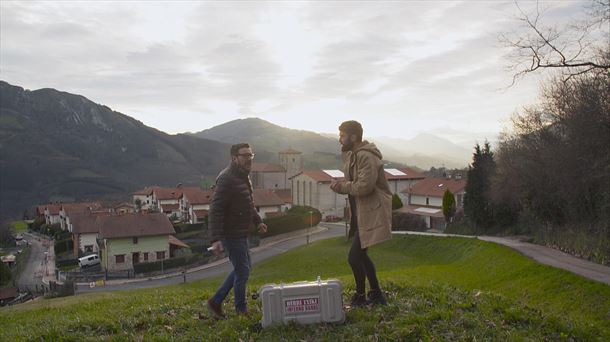 Mikel Pagadi y Zuhaitz Gurrutxaga en Hernialde.