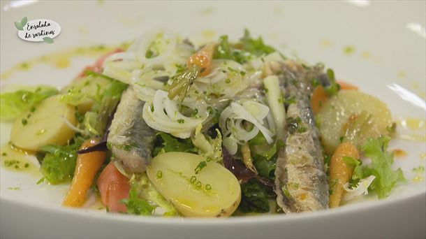 Ensalada de sardinas con escabeches