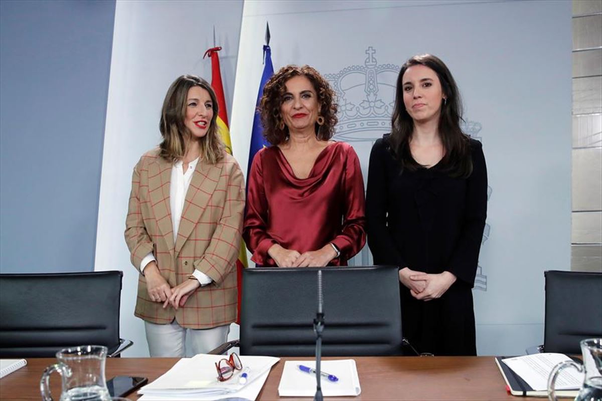 Las ministras Yolanda Díaz, María Jesús Montero e Irene Montero.