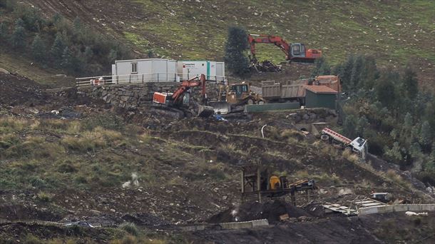 Buscan en la zona del vertedero de Zaldibar donde podrían estar los trabajadores, 20 de febrero.