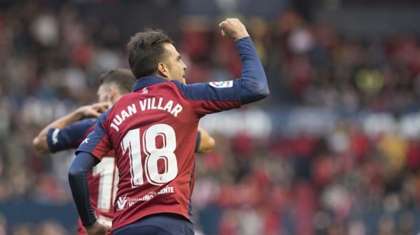 Juan Villar, Osasunarekin sartutako gol bat ospatzen.