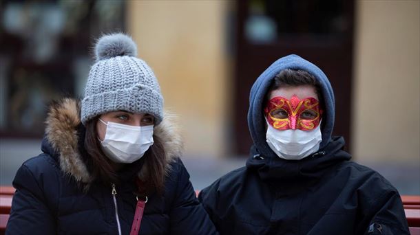 Italian (irudi hau bertan hartu dute) zazpi lagun hil dira, koronabirusagatik. Argazkia: EFE.