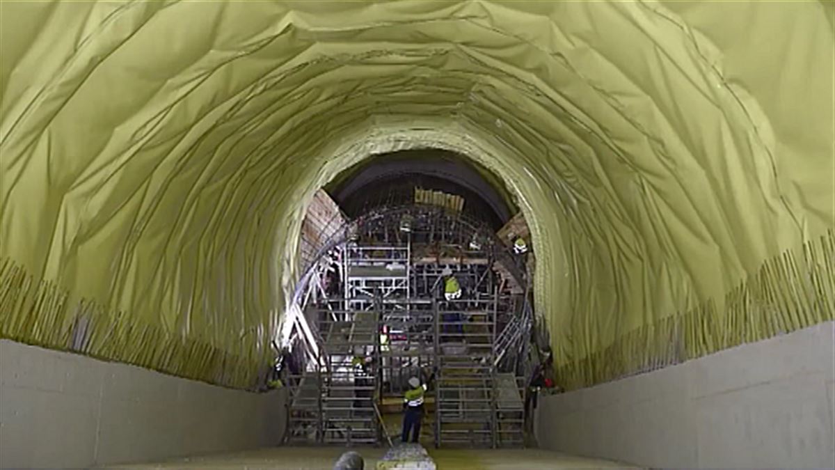 Interior de la estación de Benta Berri