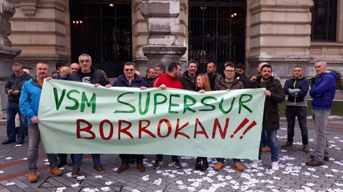 Protesta de los trabajadores de la Supersur. Foto: ELA