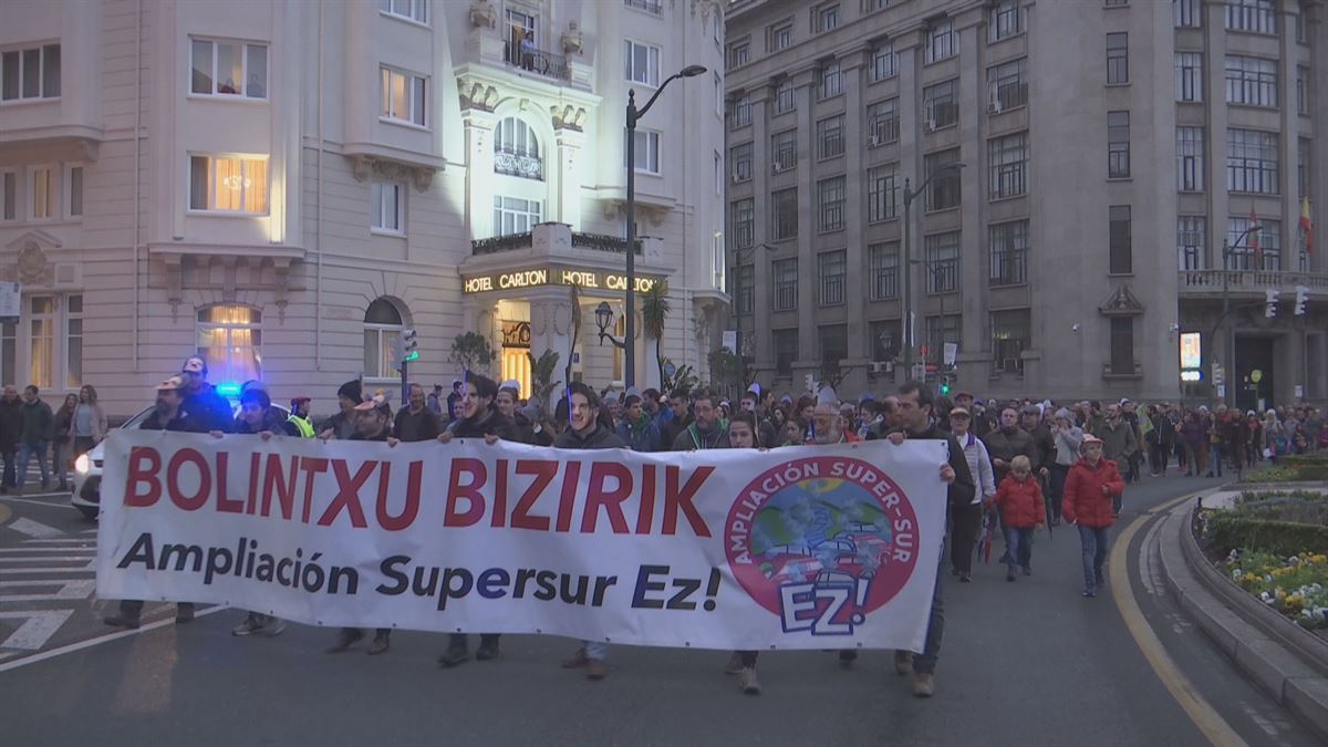 Manifestación en Bilbao. Imagen obtenida de un vídeo de EiTB.