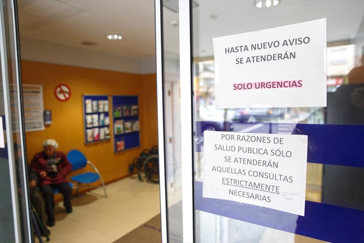 En Vitoria, se ha cerrado el ambulatorio de Olárizu por el coronavirus