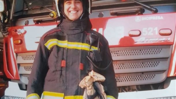 ANDREA AJA. BOMBERA. FORAL. ALAVA.