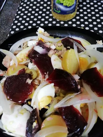 Ensalada variada con remolacha