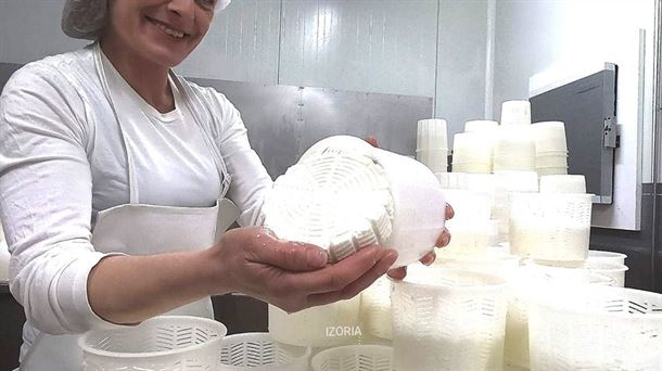 LEIRE IBARROLA. OZTARA GAZTA. QUESO DE CESTO.