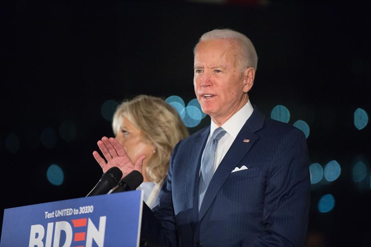 Joe Biden presidenteorde ohia.