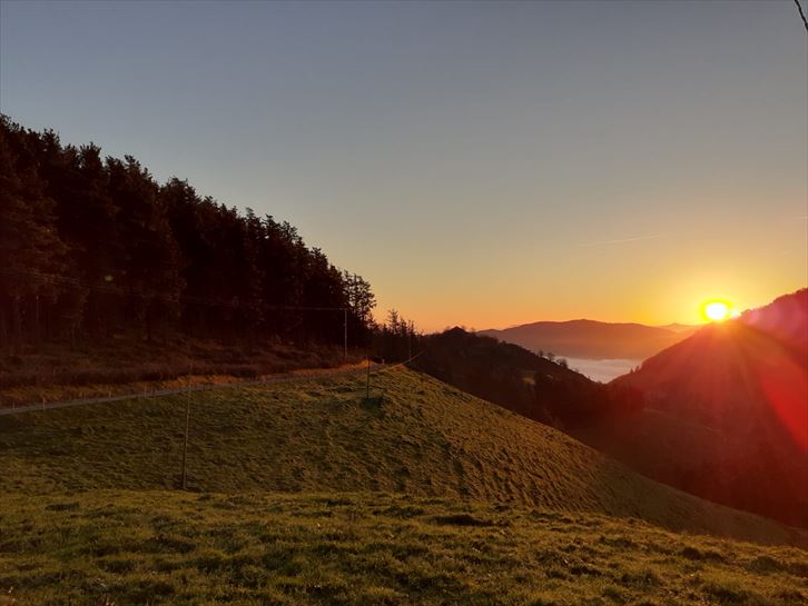 Attola gaina, Izarraitz