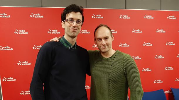 Rafa Eizagirre e Iñaki Maruri en los estudios de Vivir para Ver