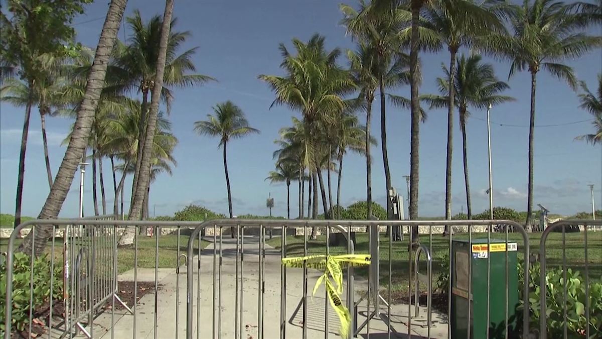 Las playas de Miami, cerradas.