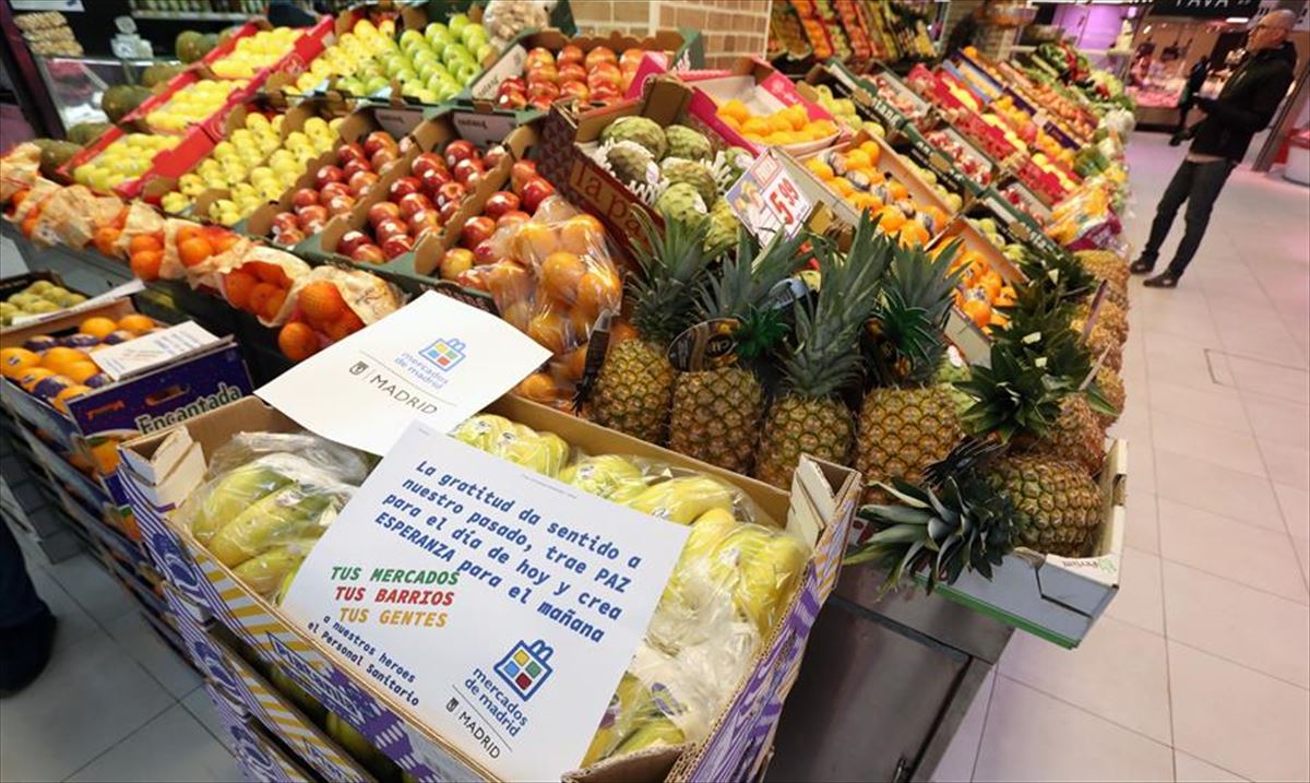 Fruta en un supermercado. Foto: Efe