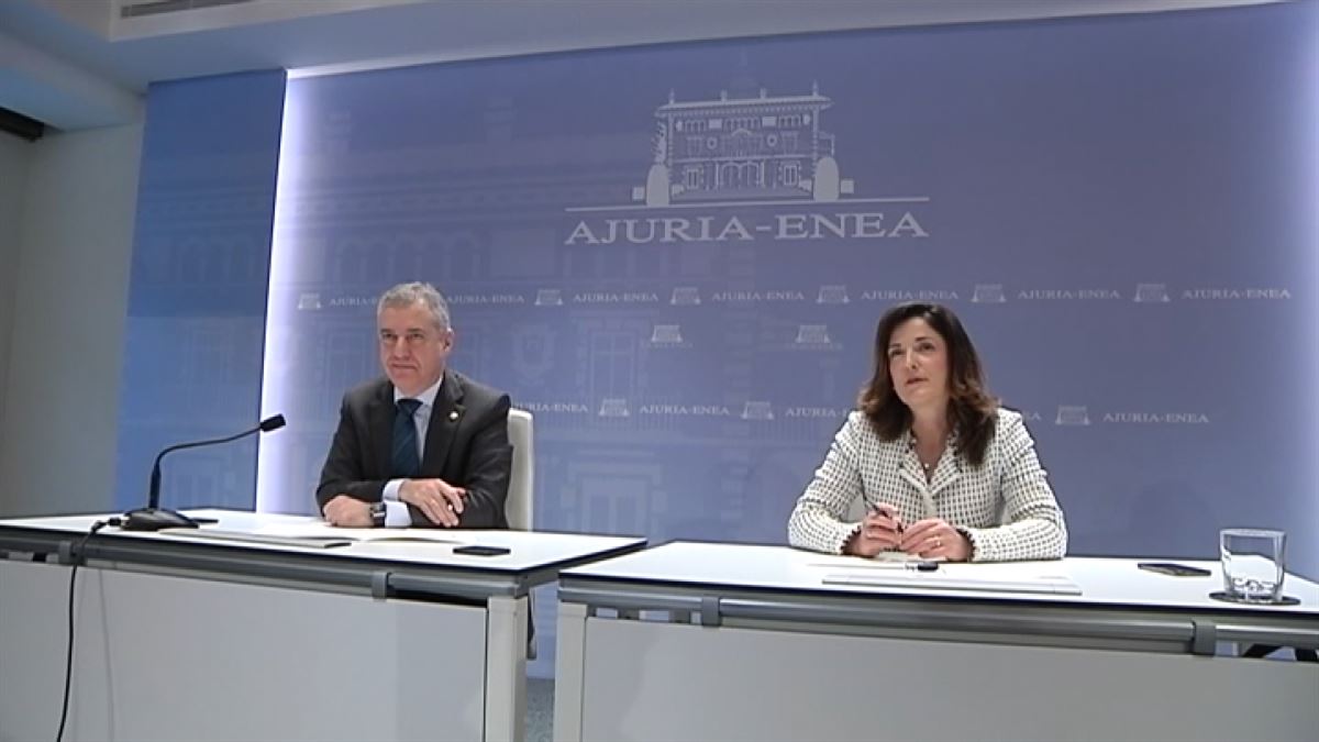 Iñigo Urkullu y Beatriz Artolazabal