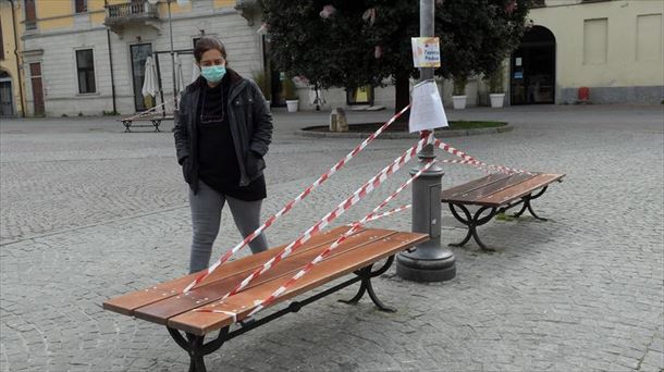 Italian hartutako irudi bat, konfinamendua indarrean dagoela