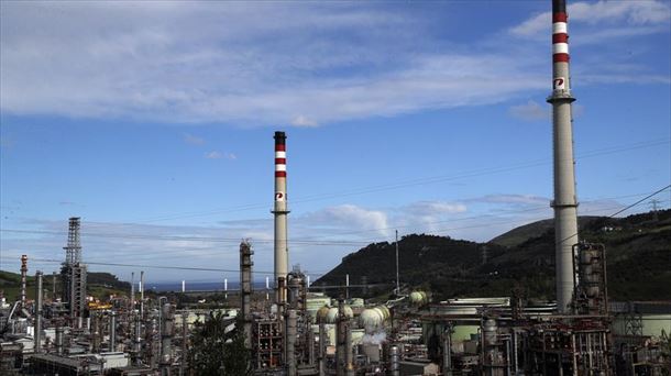 Refinería de Petronor en Muskiz. Foto: Efe