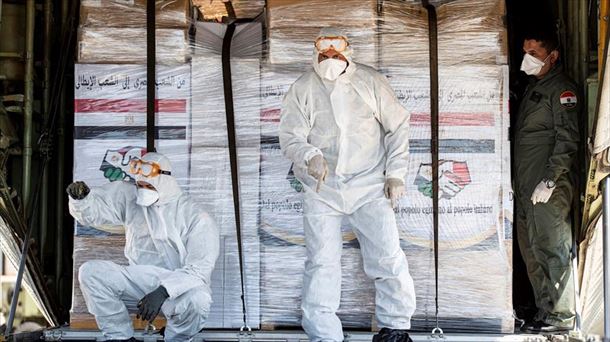 Tres aviones con material sanitario han llegado hoy a Italia.