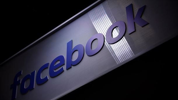 500 milioi Facebook erabiltzaileren datuak argitaratu dituzte
