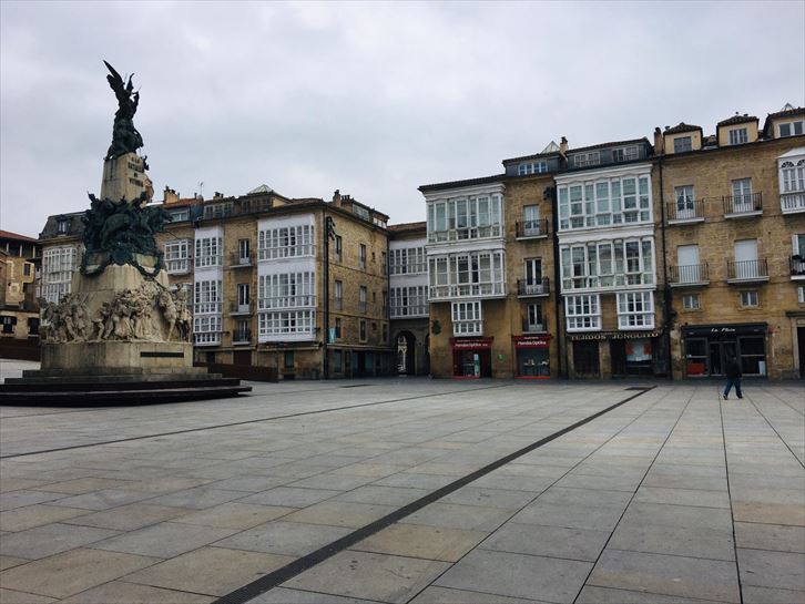 Plaa de la Virgen Blanca