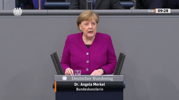 Angela Merkel, 15 urteko agintaldiari begirada bat