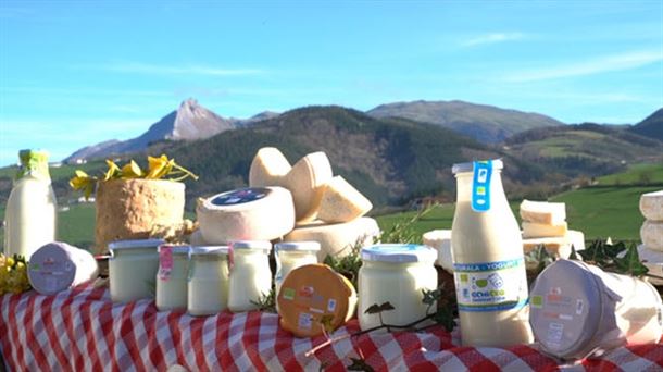 Behieko gazta, la apuesta por el queso de leche de vaca desde el modelo agroecológico