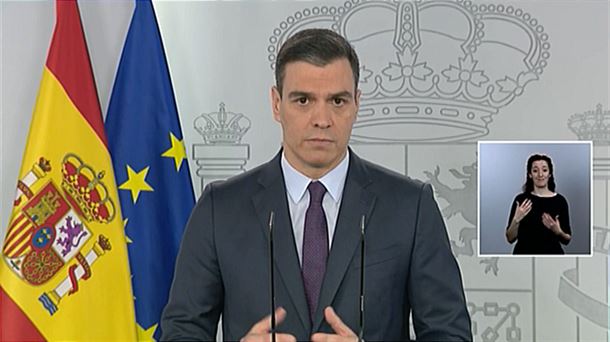 Pedro Sanchez, larunbat honetako agerraldian.